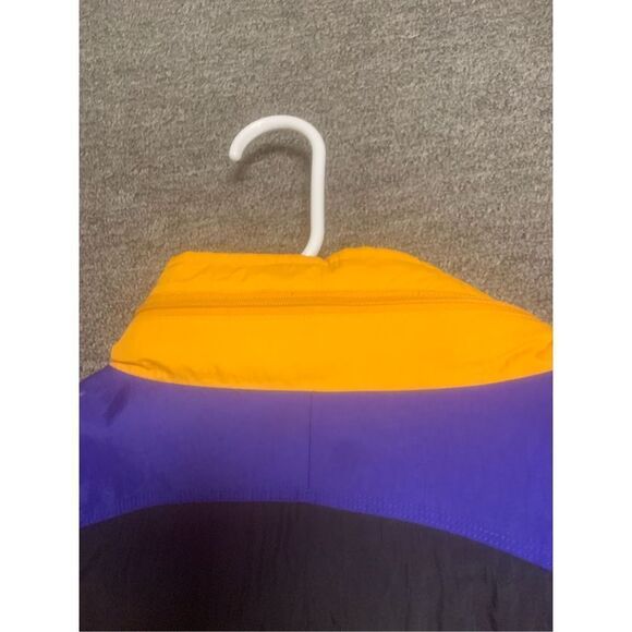 NWT Vintage Styling Jordan Windbreaker - Picture 10 of 11